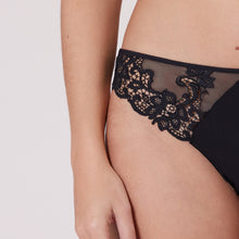 Load image into Gallery viewer, Simone Perele Saga Thong