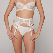 Load image into Gallery viewer, Simone Perele Wish Suspender/Garter Belt