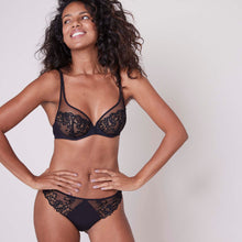 Load image into Gallery viewer, Simone Perele Saga Thong