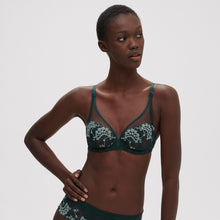 Load image into Gallery viewer, Simone Perele Wish Sheer Plunge - Great for C - G cups
