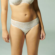Load image into Gallery viewer, Simone Perele Delice Boyshort - Top Seller!
