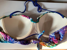 Load image into Gallery viewer, Estivo Bikini Bora Top  - Size B-E cups left!  Was $80, now $8!
